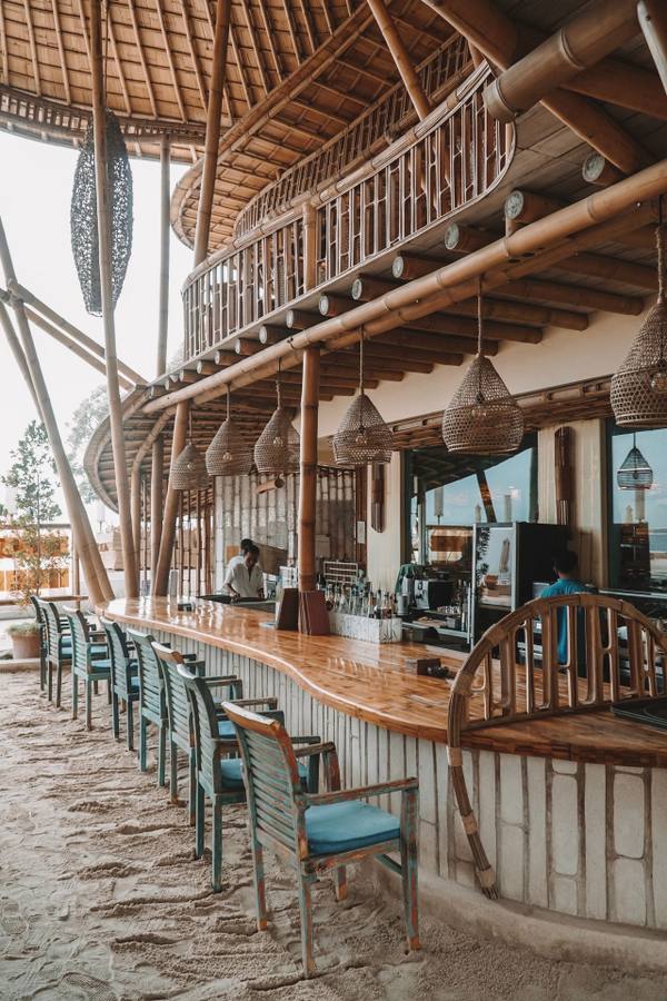 🐚 Executive Chef Wanted — Lead the Line at a Grace Bay Conch Bar & Island Grill, Turks and Caicos — Providenciales, Turks and Caicos Islands
