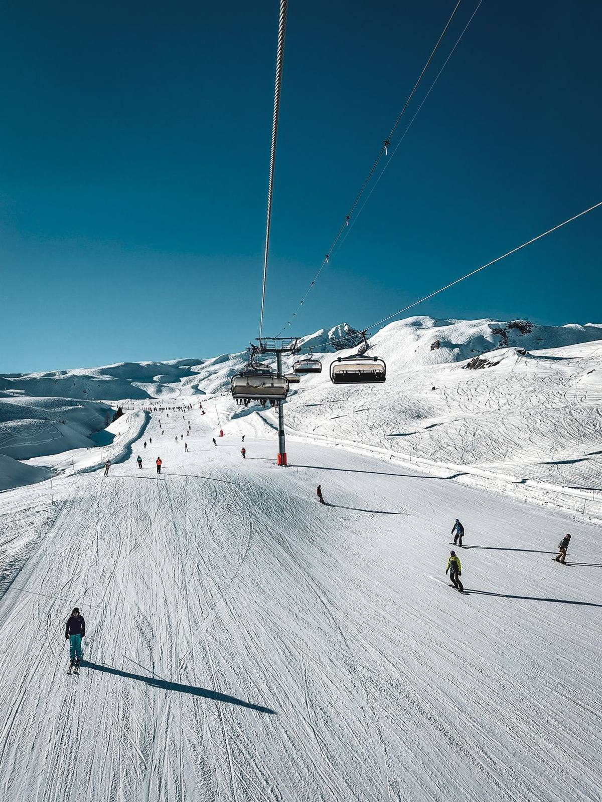 🍳 Commis Chef Wanted — French Alps Chalet-Hotel, Winter 2026/27 — Miquel, France