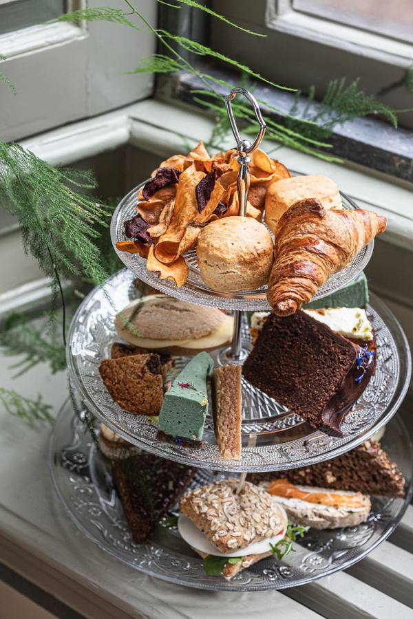 🌿 Senior Pastry Chef De Partie — Farm-to-Table Baking, Heckfield Place, Hampshire — Heckfield, United Kingdom