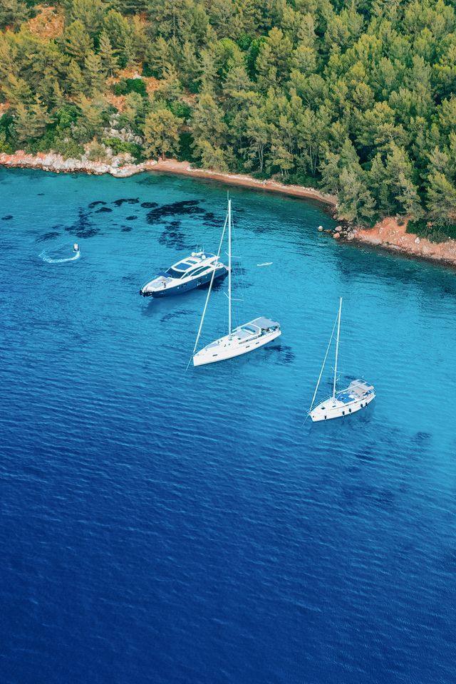 ⛵ Sole Chef Wanted: 36m Private Motor Yacht Cruising Australia's East Coast — East Coast Australia (cruising route — no fixed home port disclosed), Australia
