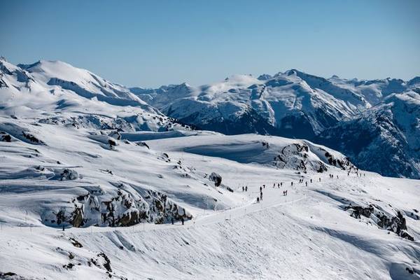 Cook (First, Second & Third) – Fairmont Chateau Whistler, Staff Housing and Ski Pass ⛷ — Whistler, British Columbia, Canada