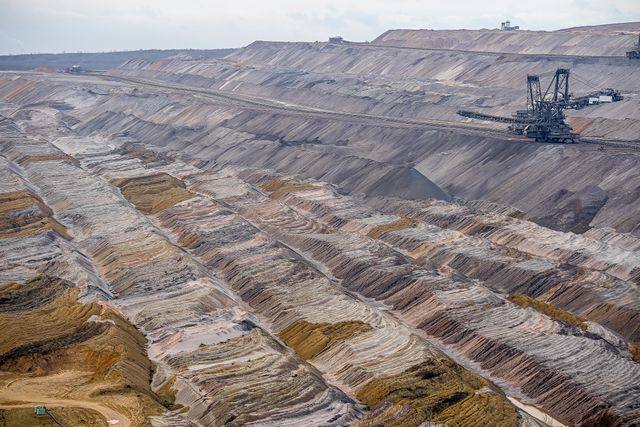 ⛏ Line Chef – 14:7 FIFO Remote Village Kitchen in Western Australia (AUD $105–114K) — Western Australia (FIFO from Perth; specific village not named), Australia
