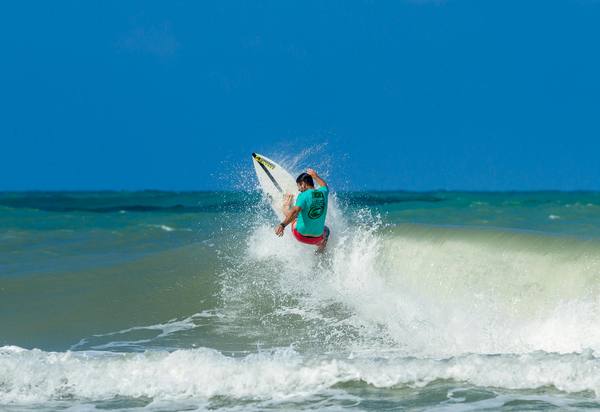 🌴 Head Chef – Beachside Kitchen Leadership at Gota Dagua Surf Camp, Portugal — Costa da Caparica, Portugal