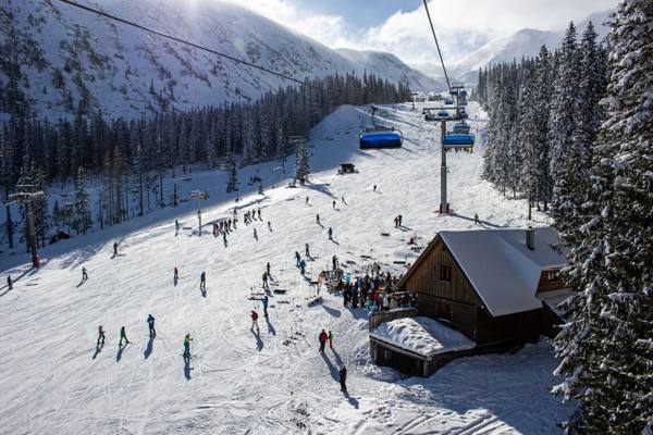 🍽️ Kitchen Team Opportunities – Ski Resorts Across the French & Austrian Alps 🇫🇷🇦🇹 — Unspecified, France